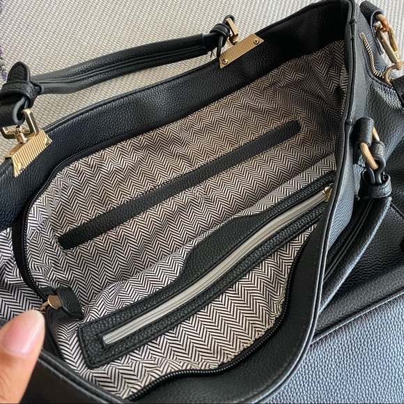 Vegan Leather Tote - Picture 6 of 7